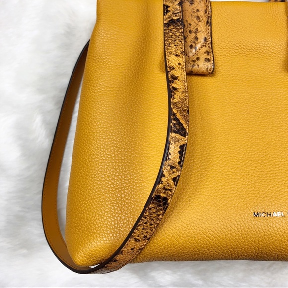 Michael Kors Marigold rollins satchel Purse Large - Picture 3 of 8